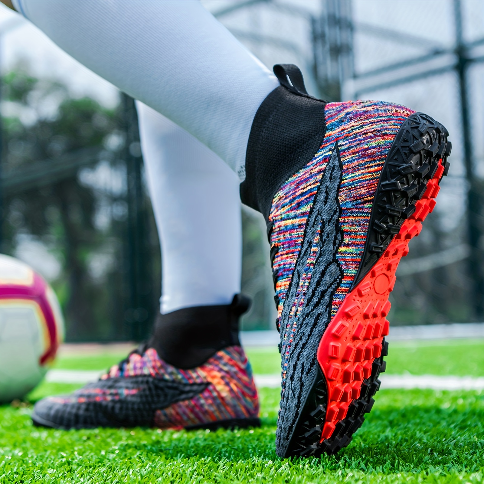 WEJIESS Chaussures de Football pour Hommes, antidérapantes, à Crampons  Professionnels, Chaussures de Football pour garçons, Chaussures de Football  à Lacets, Chaussures de Sport d'entraînement : : Mode