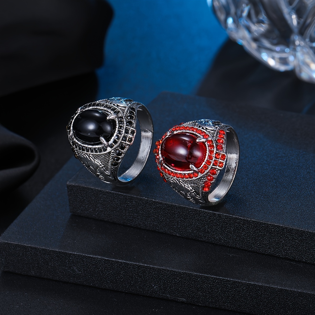 Men's Classic Gemstone & Red Gemstone Ring