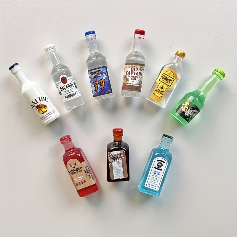 24pcs Mini Botellas de Licor, Botella Miniatura de Plástico de 100ml Vacía  con Tapas de Rosca, Botellas Pequeñas de Chupito con Embudos, Botellas de V