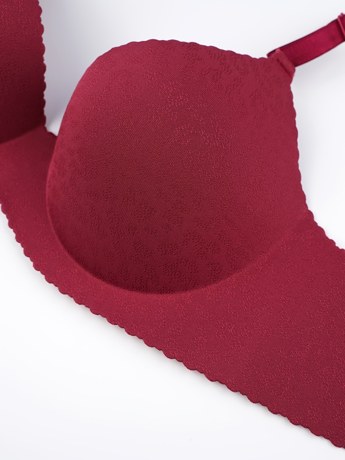Red Soft & Seamless Push Upbra, Wireless Scalloped Bra (Three Rows Of Three  Buckles), Women's Underwear & Lingerie