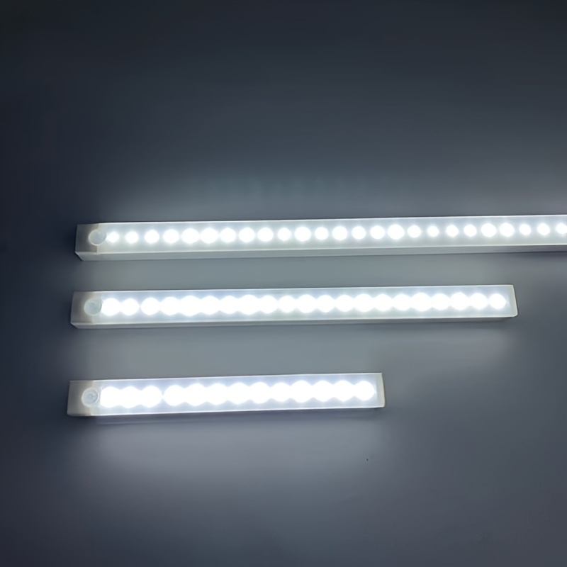 34 cm dimmbare LED-Schrankleuchte mit Fernbedienung,  berührungsempfindlicher und wiederaufladbarer Wandleuchte, verstellbare LED- Lichtleiste unter Küchenschrank, kabellos, 3 Beleuchtungsmodi, 4000 K-6