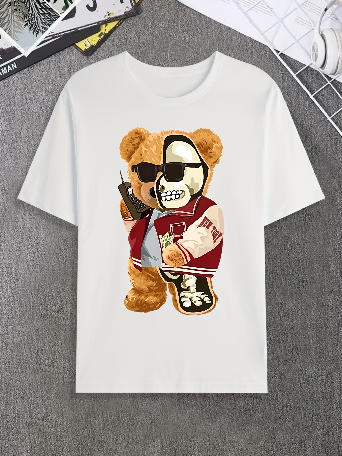 Supreme Men's Logo Bear Print T-Shirt