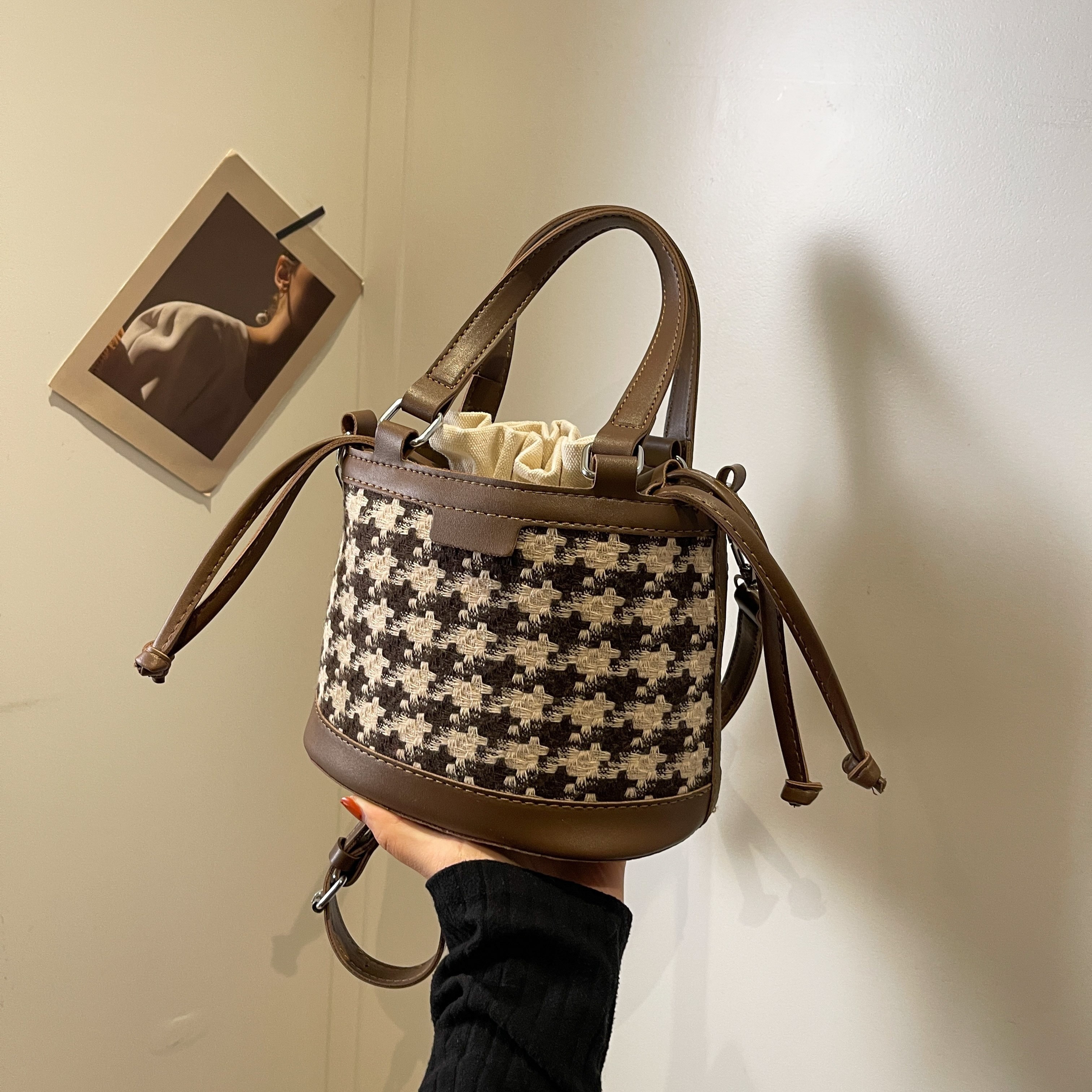 Vintage Print Chest Bag, Retro Classic Plaid Pattern Crossbody Bag, Casual  Fashion Sling Bag & Waist Bag For Women - Temu
