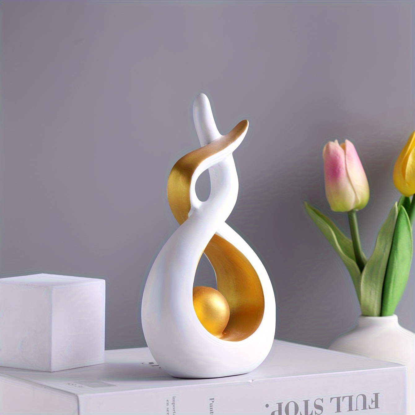 Simple Modern Ceramic Figurines Livingroom Ornament Home