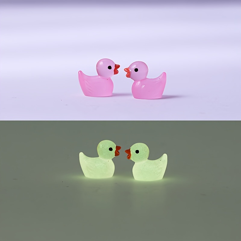 10PC Mini Luminous Resin Ducks Glow Dark Miniature Ornament Tiny