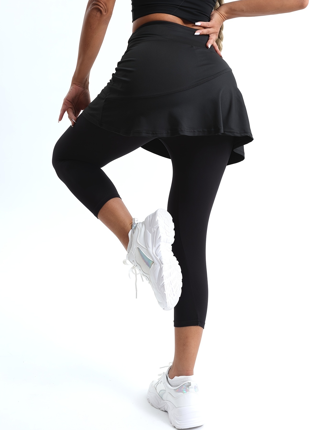 Skirt Sports Women's Lotta Breeze Capri Skirt- Skirt with Moisture-Wicking  Capri Leggings, Black, S : : Clothing, Shoes & Accessories