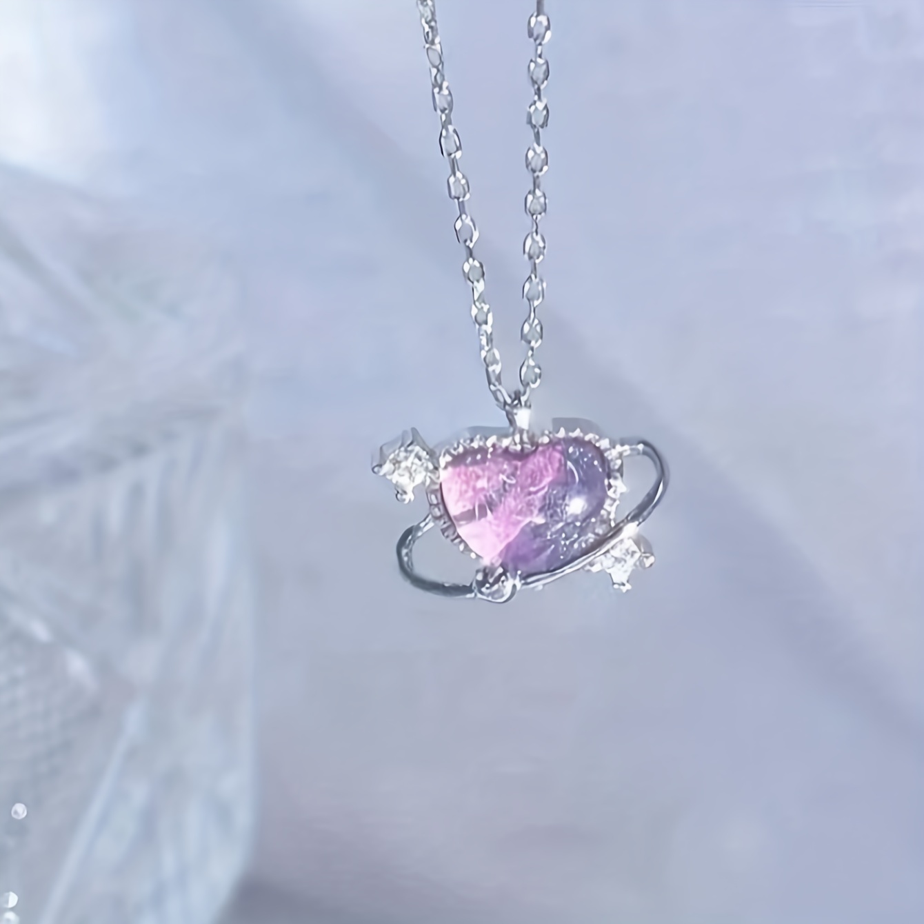 1pc Light Luxury & Sweet Pink Diamond Heart-shaped Loving Planet Necklace  For Women