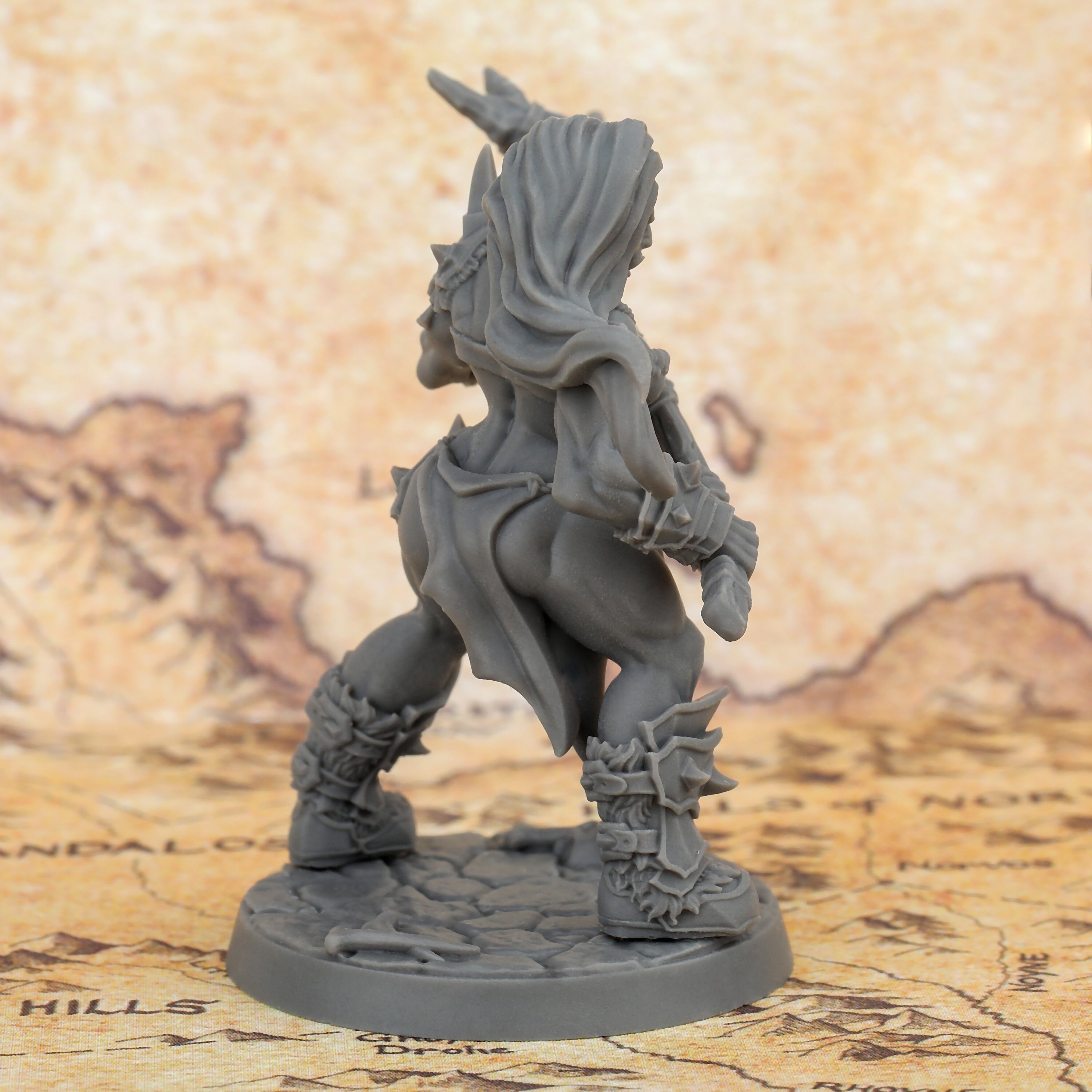 Female Orc Miniature, Unpainted Fantasy Minis, 28mm/32mm Resin Miniature,  Highly Detailed 3d Printed Miniature