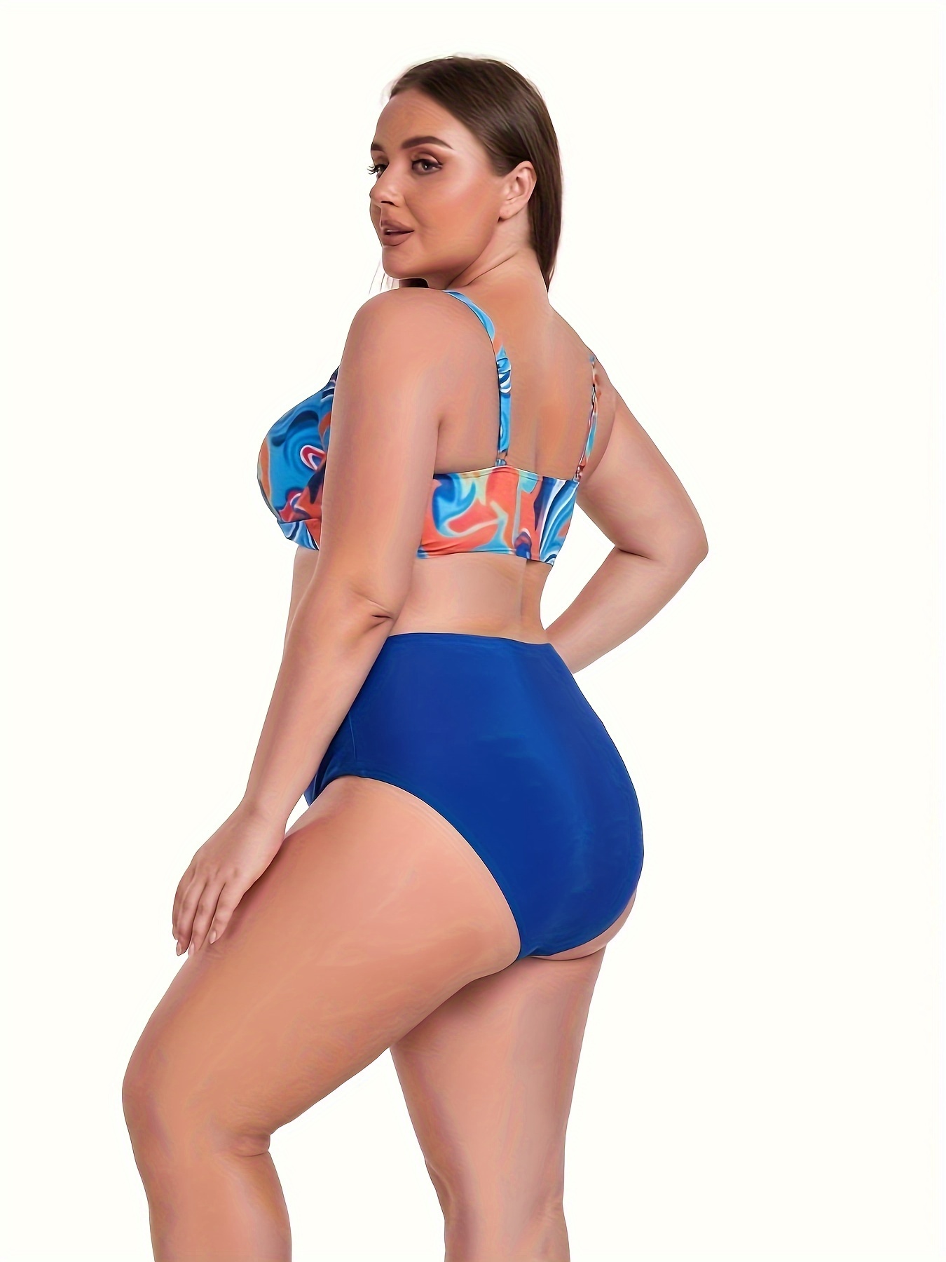Women's Plus Size Fluid Print Twist Front Bikini Set