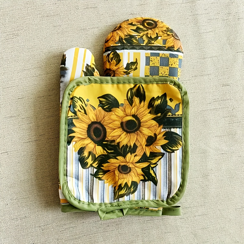 70s Flower Oven Mitt Set