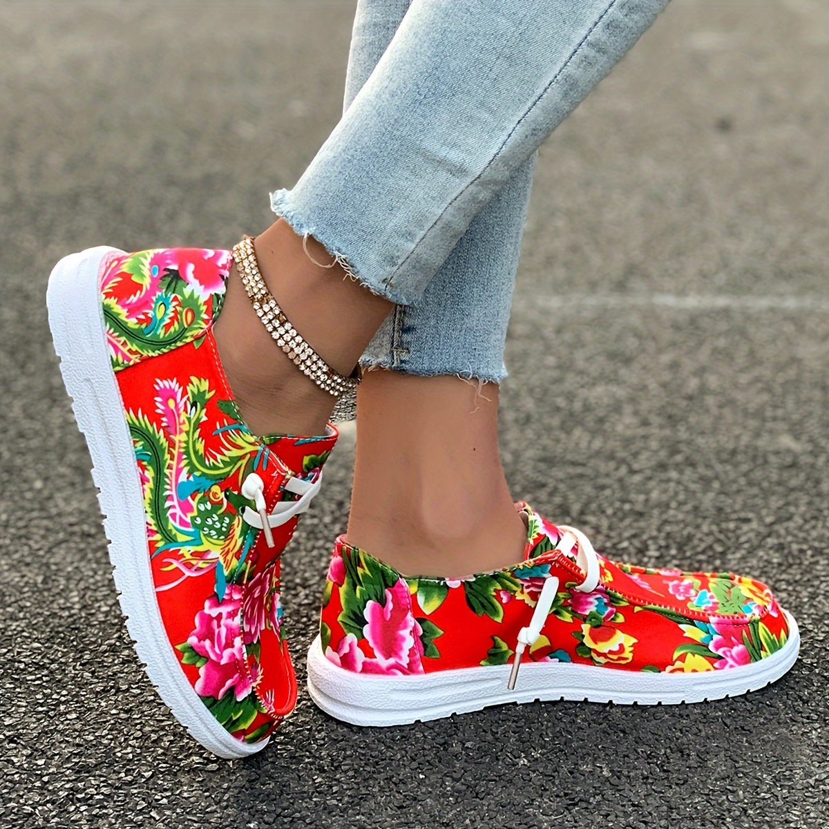 Floral Beadwork - 01 Aapisi Low Top Canvas Shoes White Sole