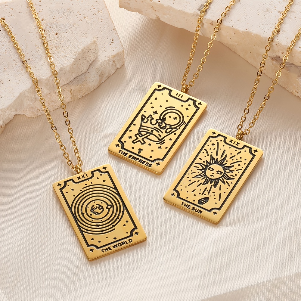 Vintage style deals pendant necklace