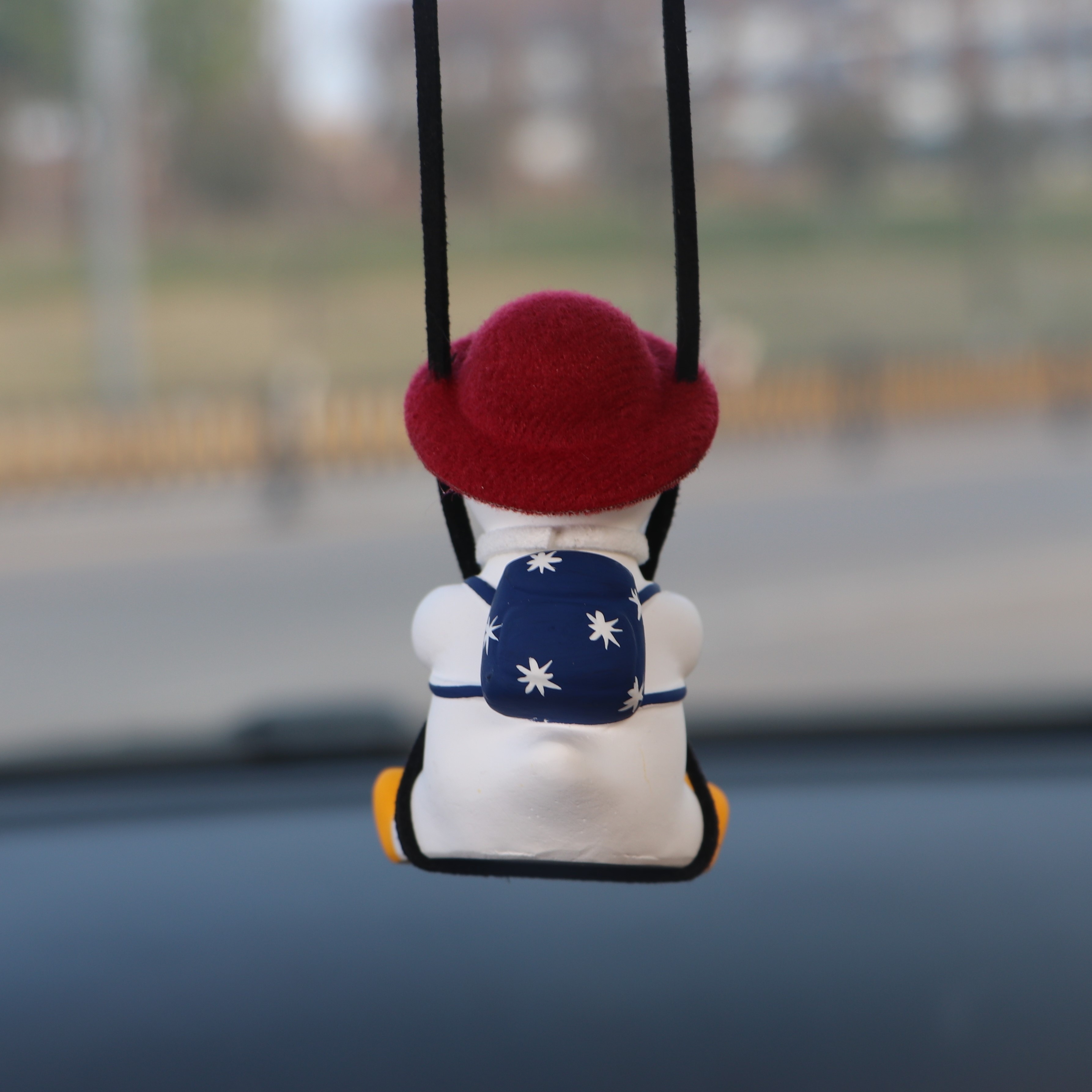 Car Mirror Hanging Accessories Plaster Funny Swinging Duck - Temu United  Arab Emirates