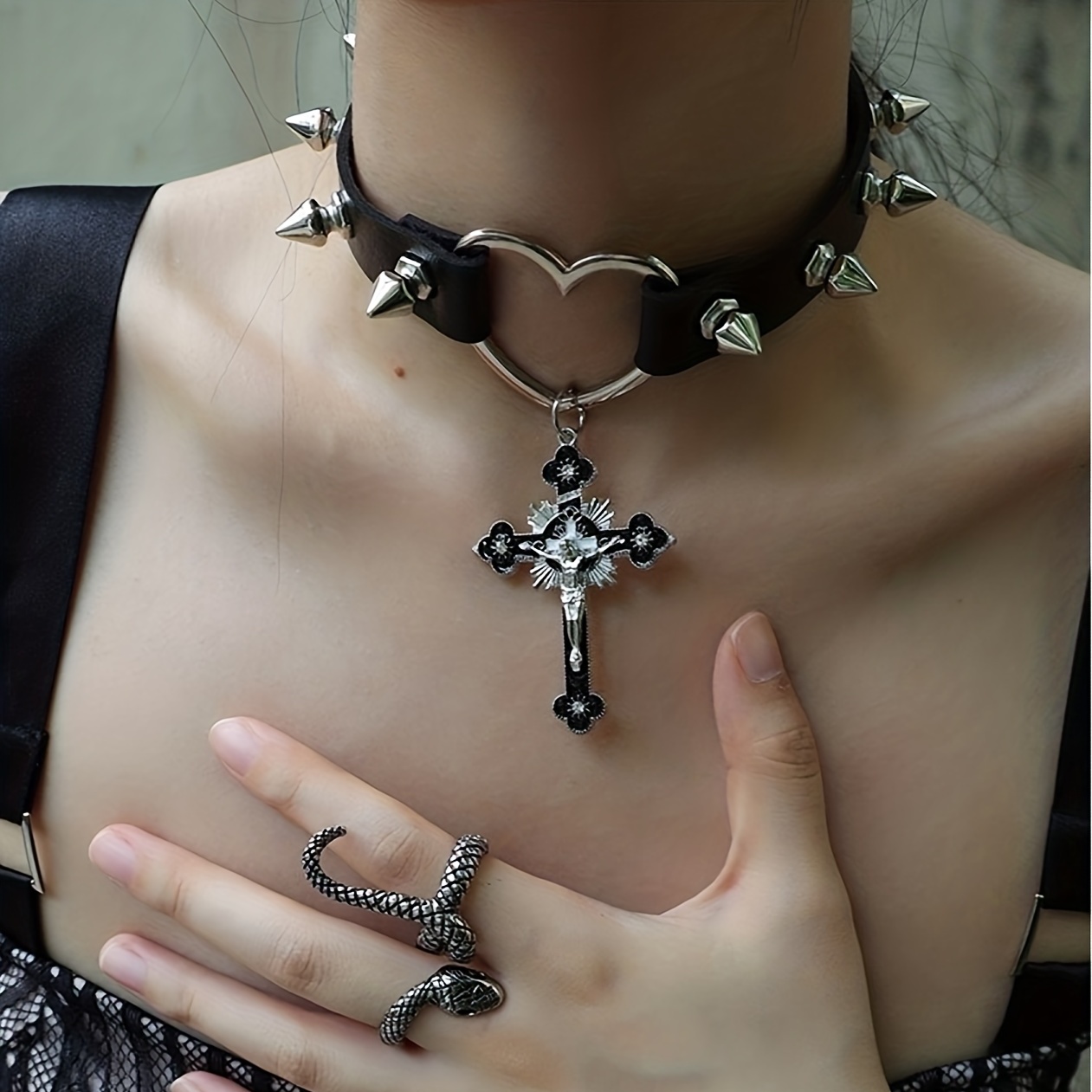 Sexy Gothic Heart Leather Chocker Necklace Punk Collar Women Men Rivets  Chocker Chunky Necklace Goth Jewelry Lace Chokers - AliExpress