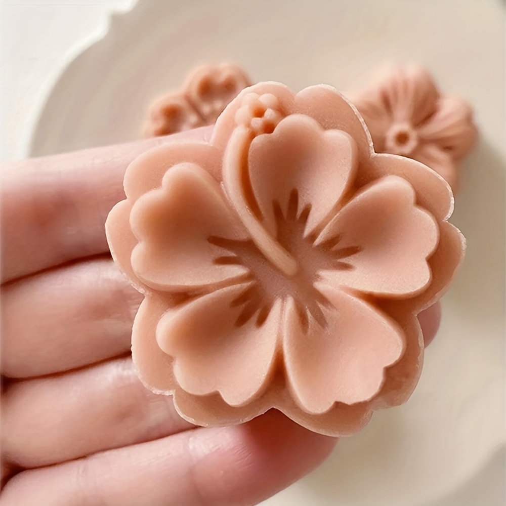 Floral Ring Mold
