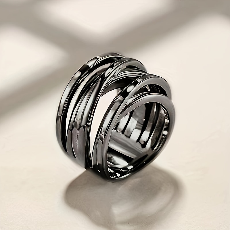 Intertwined Band Ring for Men and Women in Various Colors