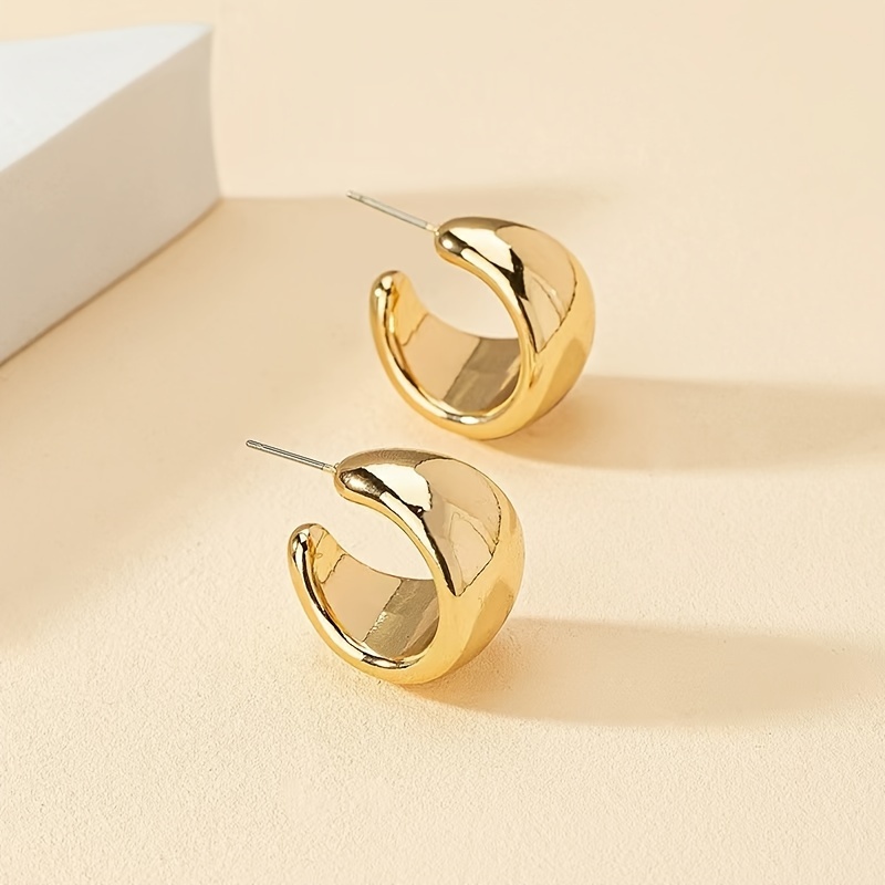 Image of 1 Pair / Women's Fashion Stud Earrings, Minimalist Cool-style Polished Earrings
