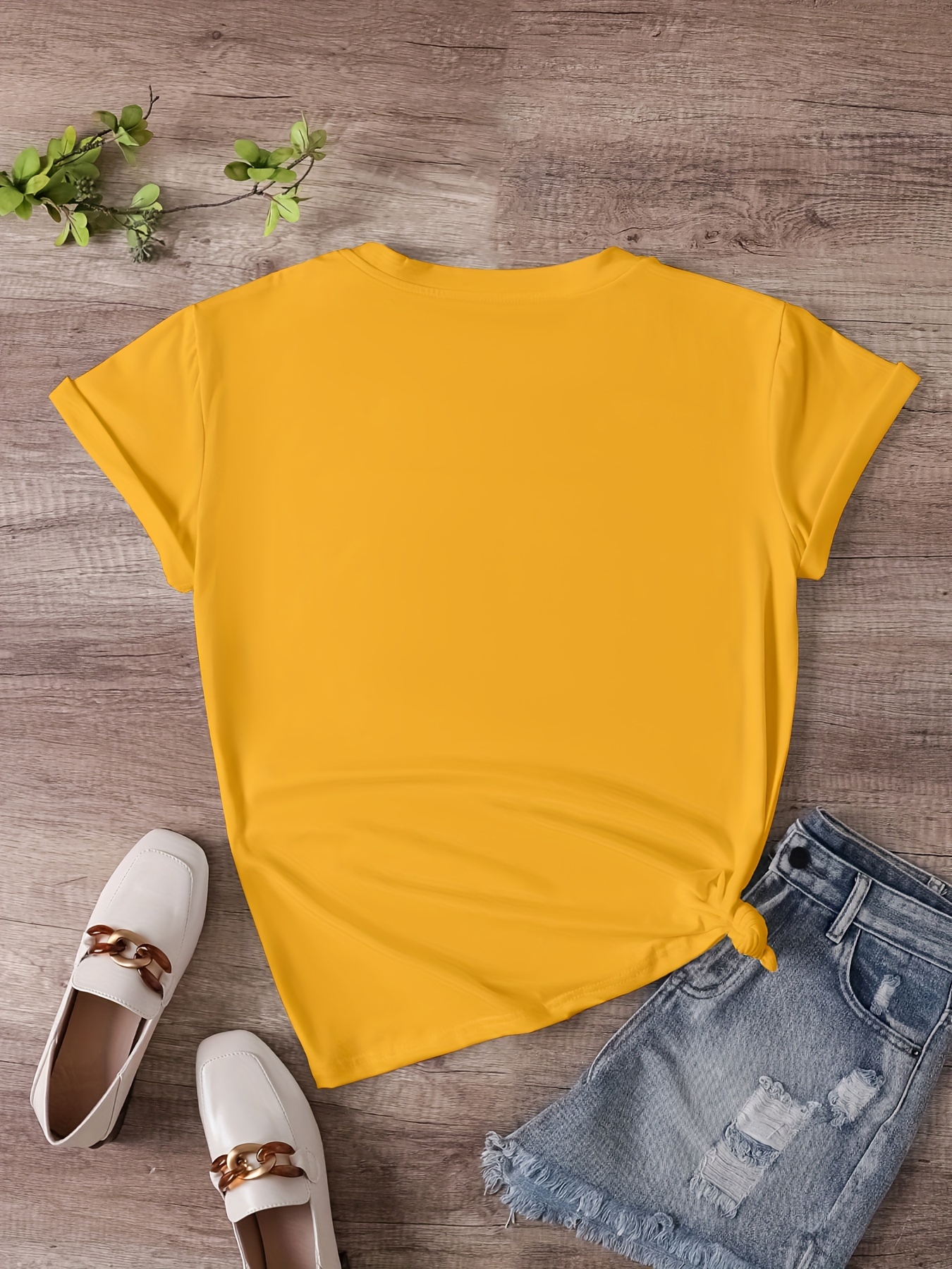 Plus Size, Plus Size Women's V-Neck Short Sleeve T-Shirt - Elegant Casual Chic White Top, Soft Breathable Fabric, Machine Washable, All-Season Versatile Wardrobe Staple, Everyday Comfort, Vneck Tee, Relaxed Fit Shirt