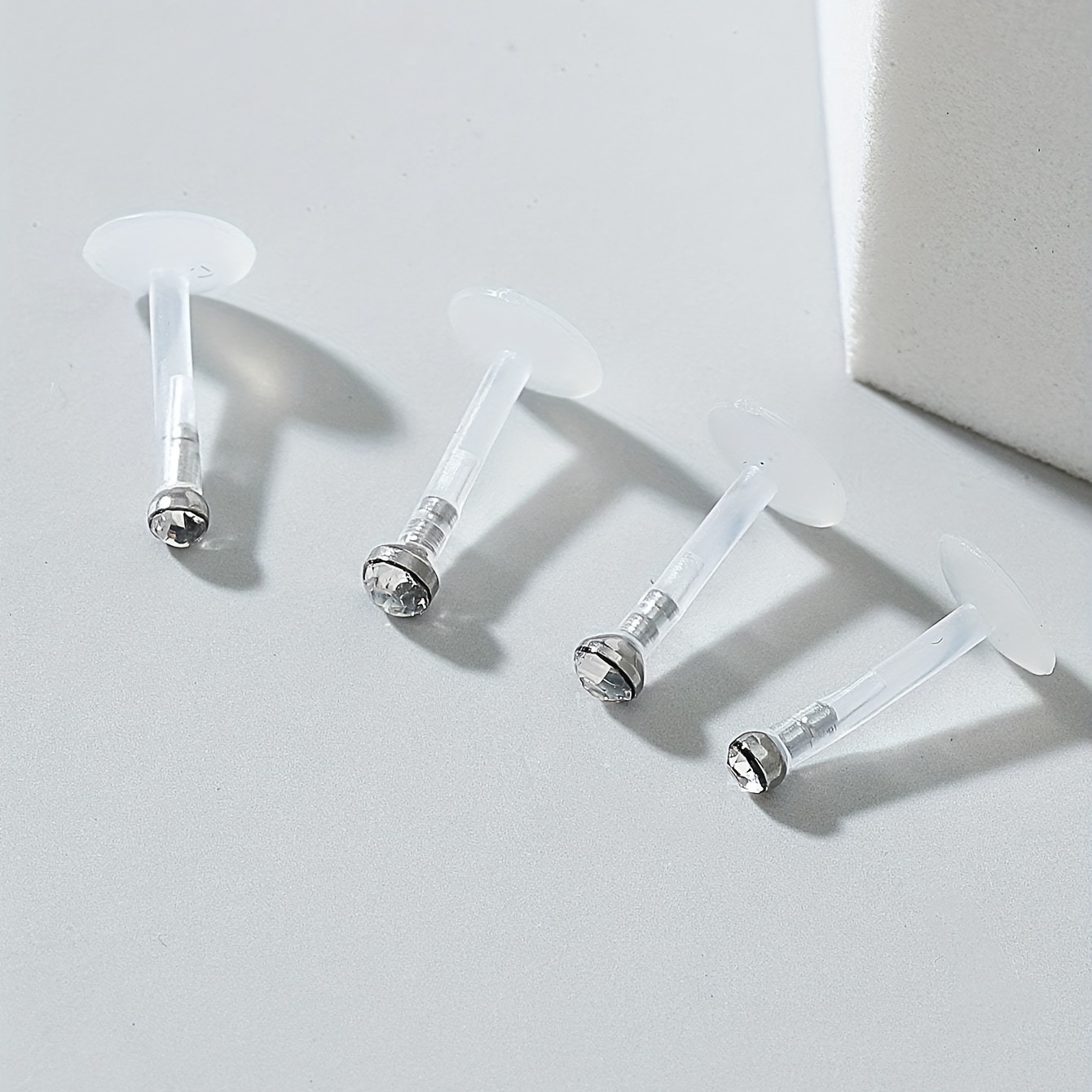 4pcs Crystal Acrylic Lip Nail Ring Set