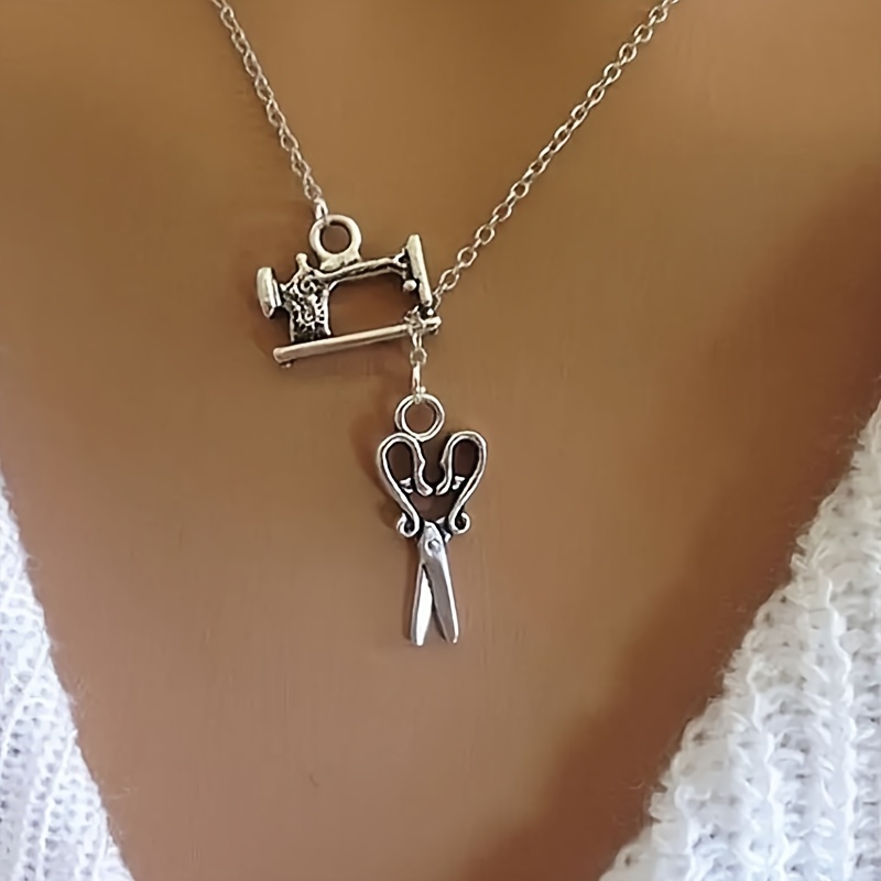 

1pc Vintage Mini Sewing Machine Scissors Pendant Necklace, Hip Hop Party Jewelry, Ideal Choice For Gifts
