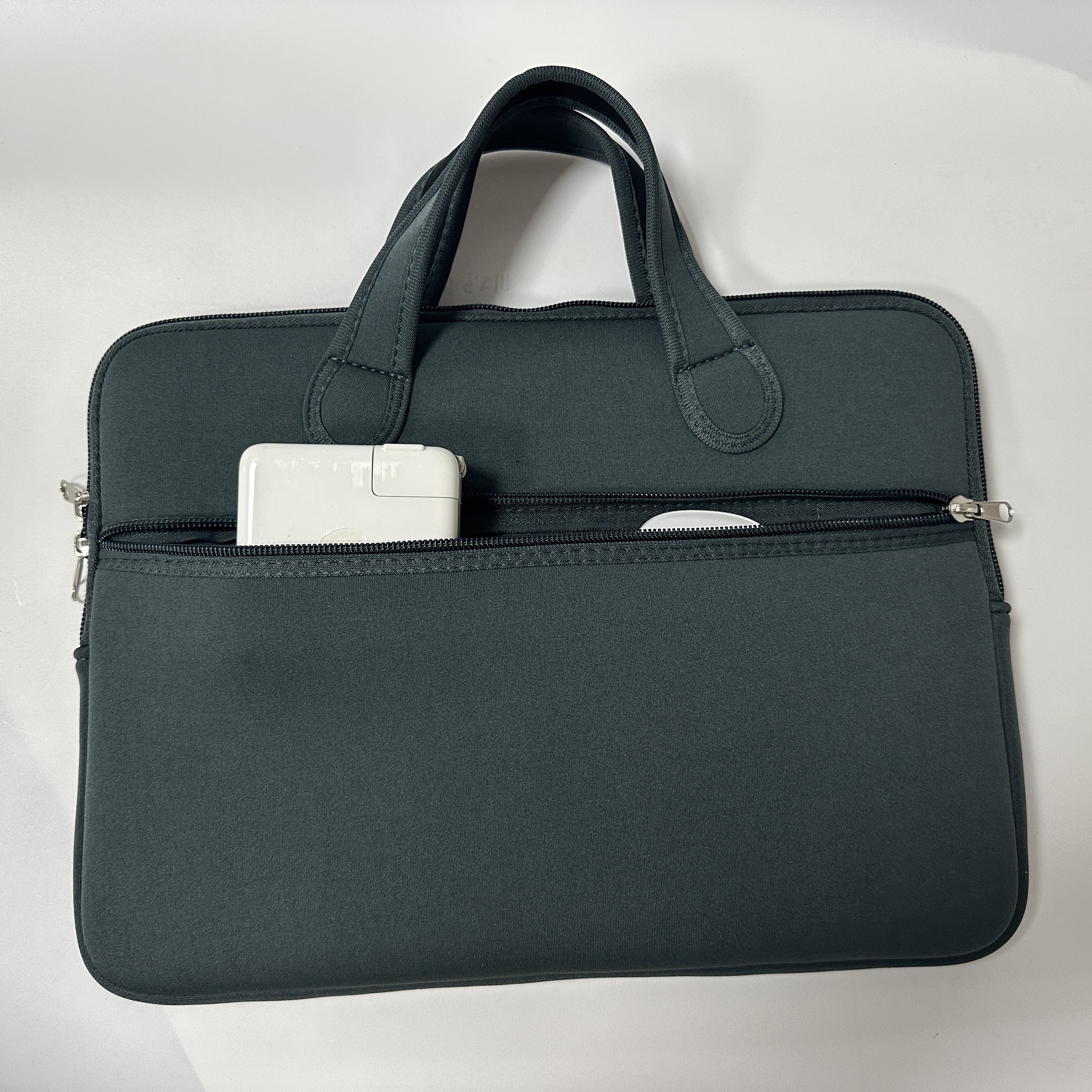 Universal 2025 laptop bag