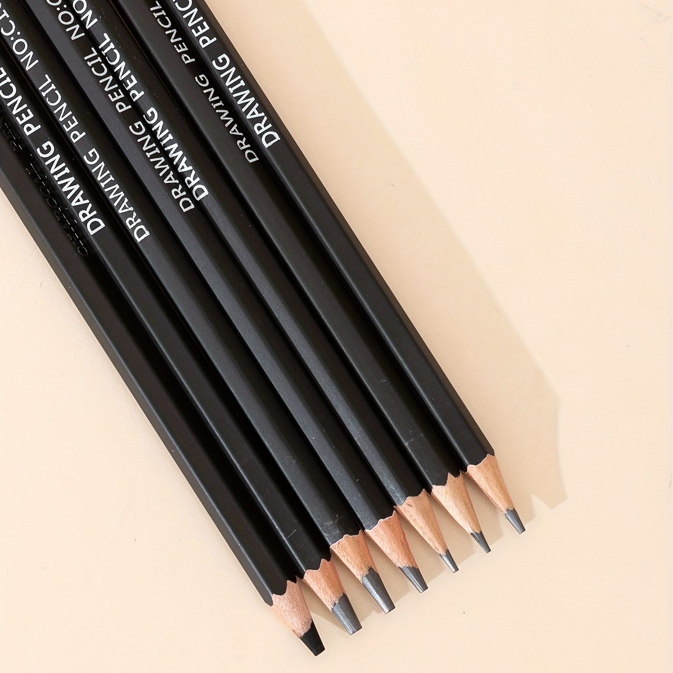 This Model 14 Sketching Pencil Set 4H-14B Pencil Sketching Pencil  Professional Art Drawing Pencil