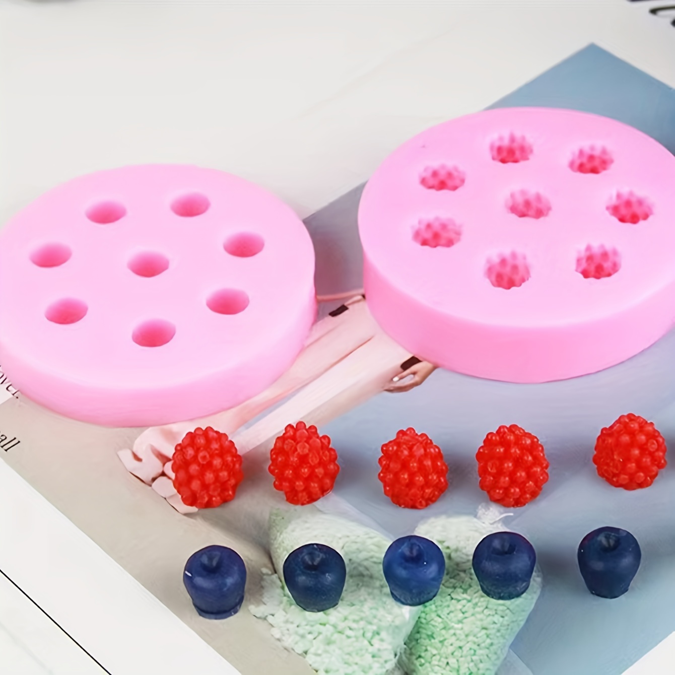 

1pc Three-dimensional Raspberry Blueberry Diy Handmade Fondant Cake Aromatherapy Candle Silicone Mold