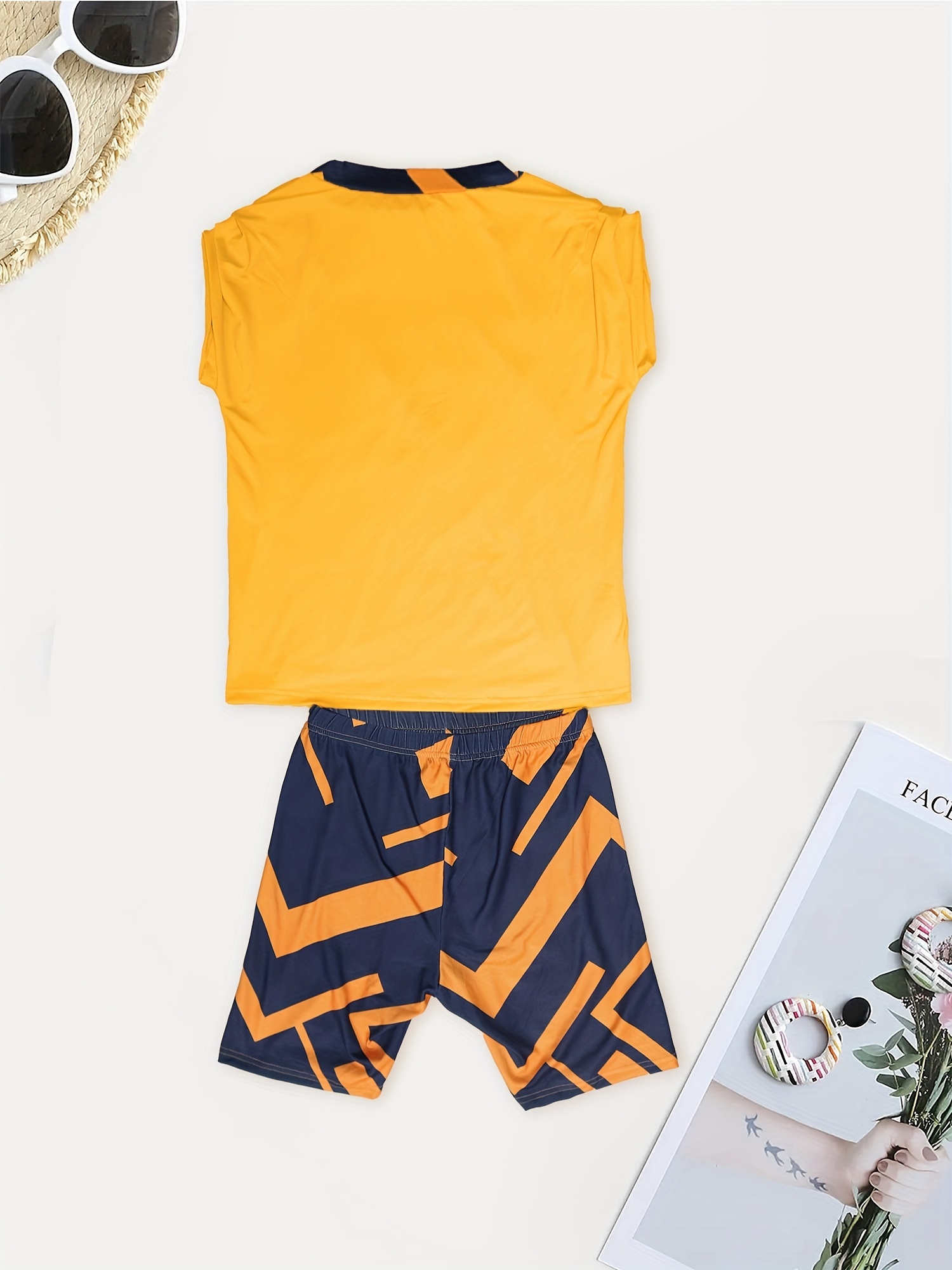 Letter Print Tee & Full Printed Shorts Set Women's Outfit