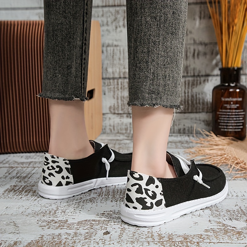 Leopard Print Canvas Shoes Lace Up Lightweight Walking Shoes