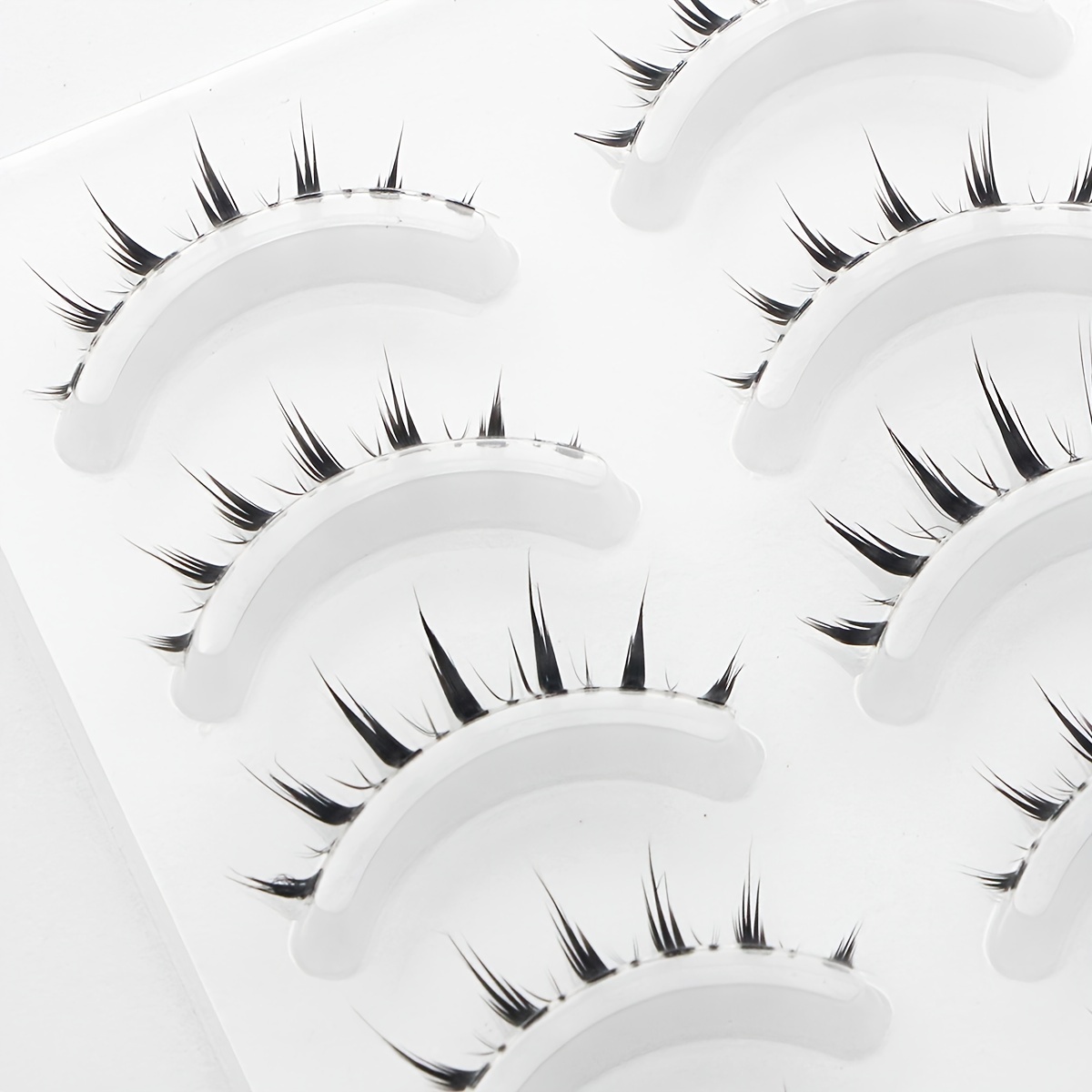 Manga Lashes Pointed Cat Eye Lashes, Natural Look Anime False Eyelashes  Individual Wispy Korean Makeup Eyelashes Clusters, Asian Chinese Japanese Fake  Eyelashes - Temu