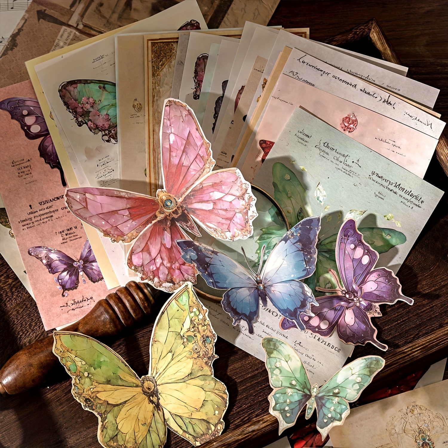 60pcs Vintage Materials Mini Book Butterfly Flower DIY Scrapbooking Diary  Creative Stationery Collage Photo Album Craft Paper