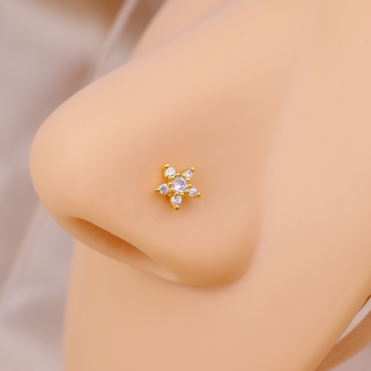 Flower Shaped Zircon Nasal Stud for Women, Delicate Body Piercing