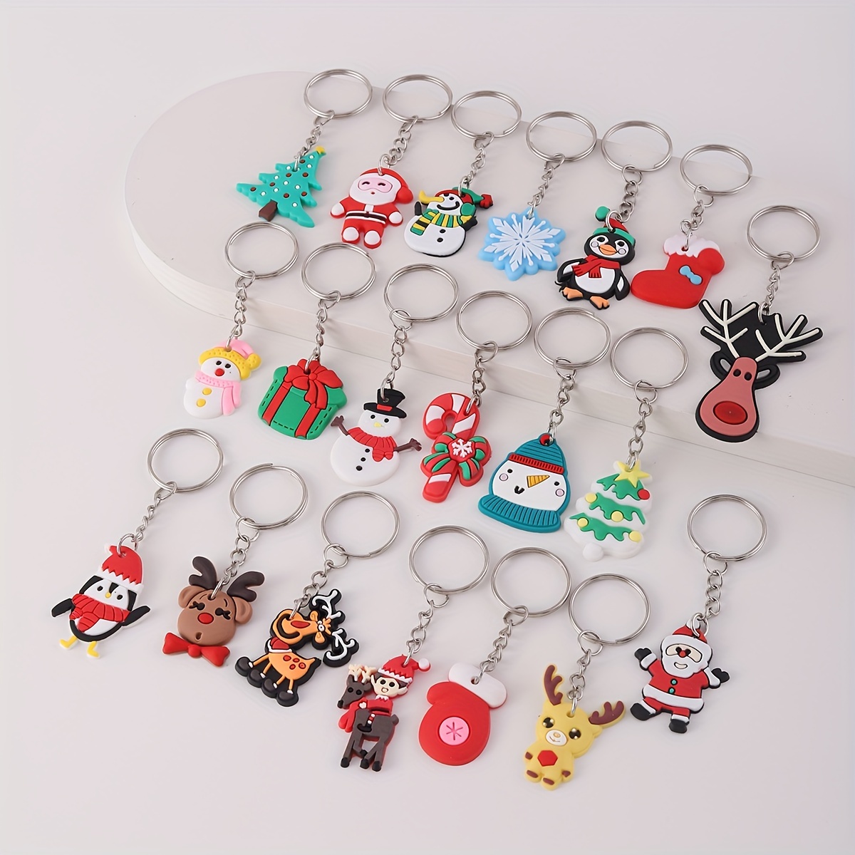 

20-pack Christmas Keychains - Santa, Snowman, Reindeer & Tree Designs | Cute Silicone & Pvc Charms For Bags & Accessories | Perfect Holiday Gifts