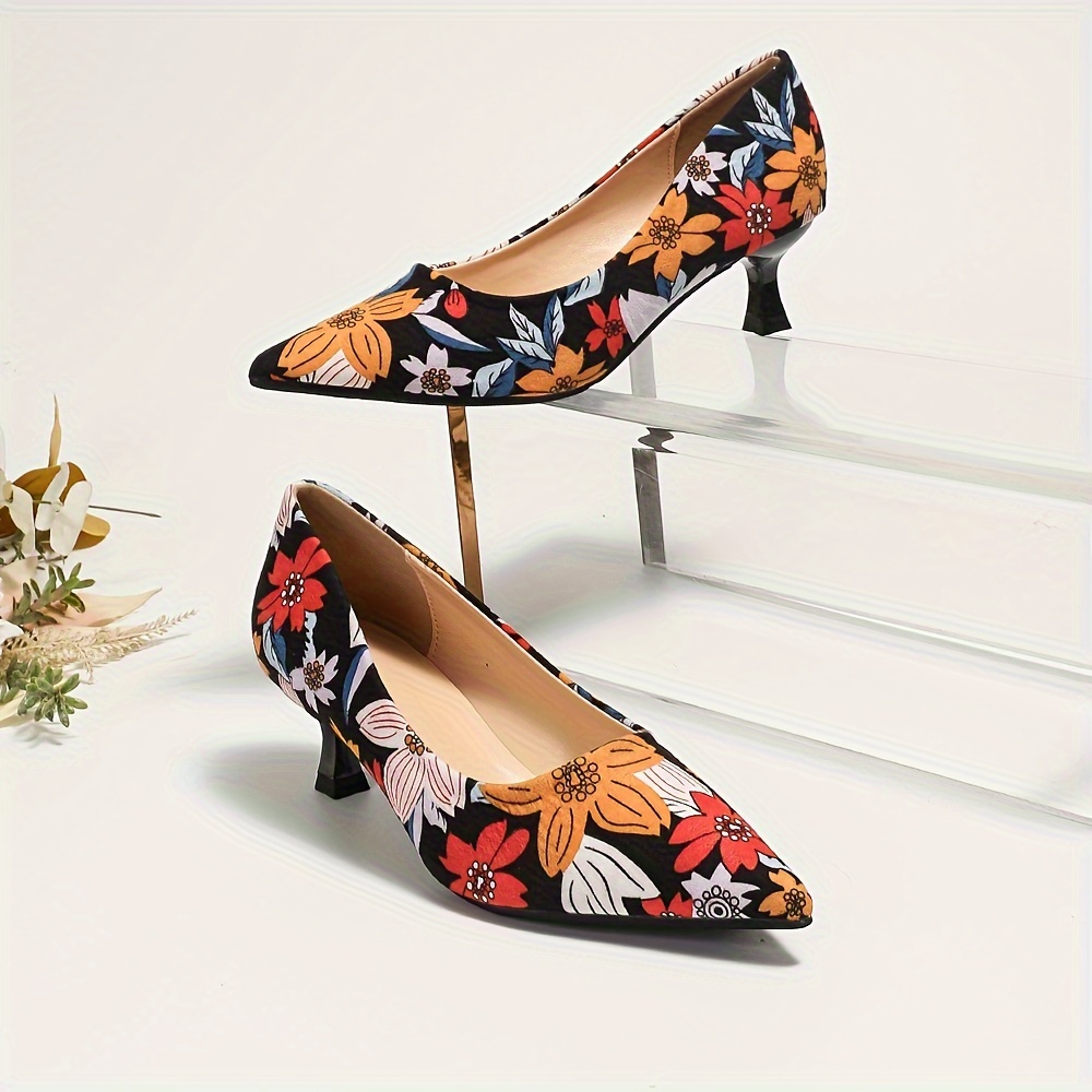 Floral print 2025 kitten heel shoes