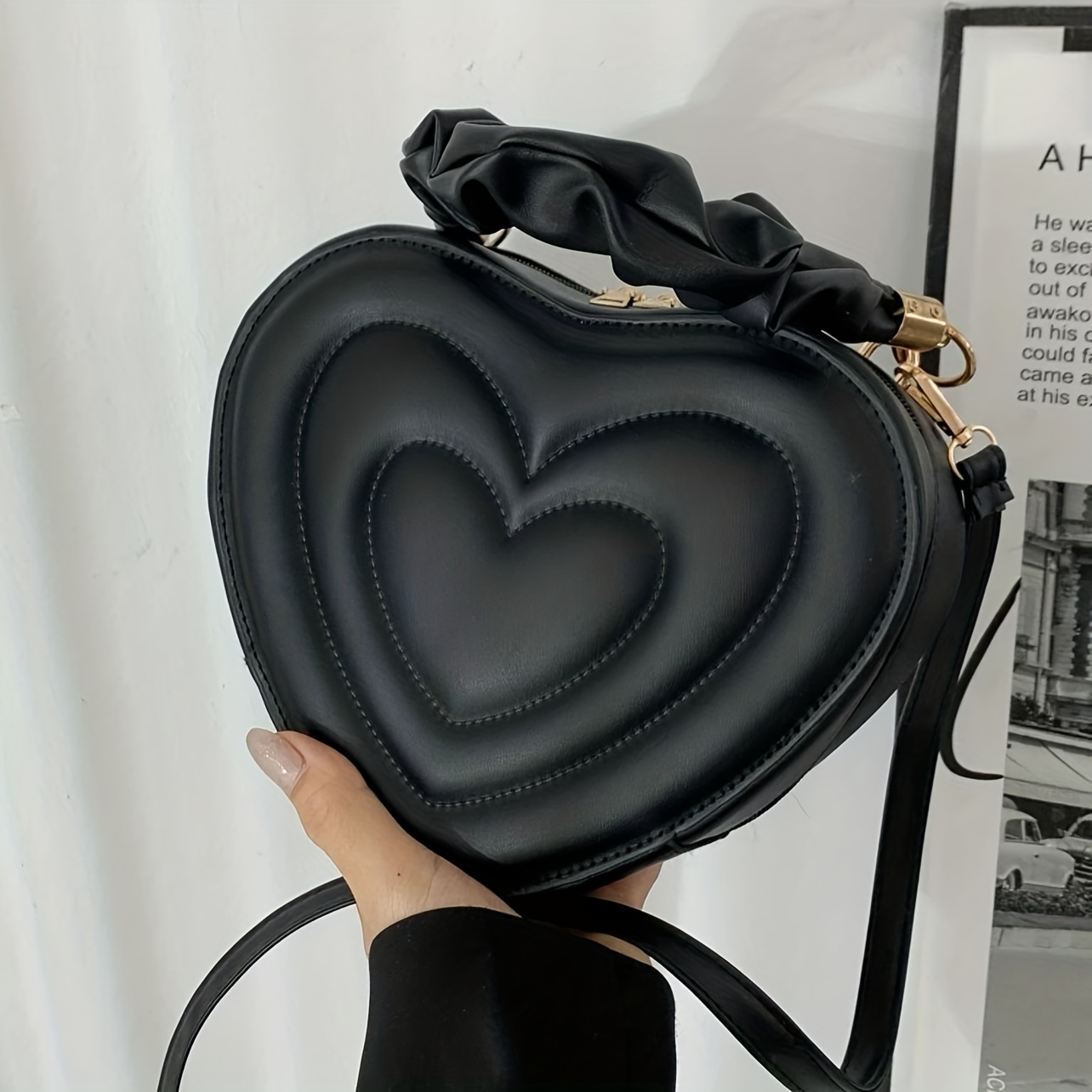 Heart-shaped Shoulder Bag - Black - Ladies