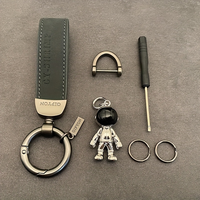 New Louis Vuitton Pendant Astronaut Keychain