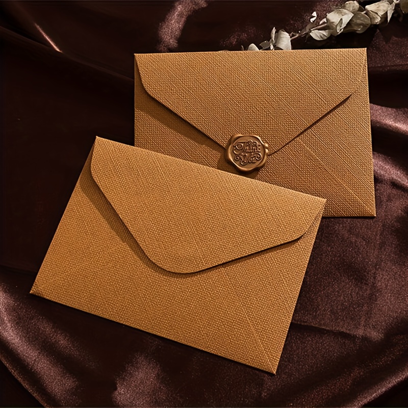 886 Brown Wedding Envelopes Royalty-Free Images, Stock Photos