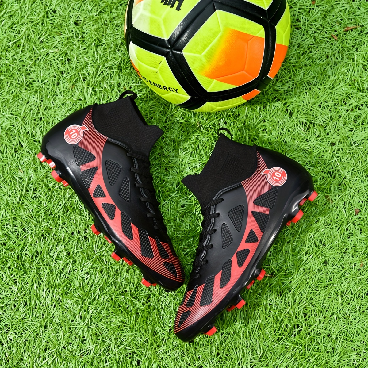 Fashion Cool Non-slip And Shockproof Professional Training Soccer