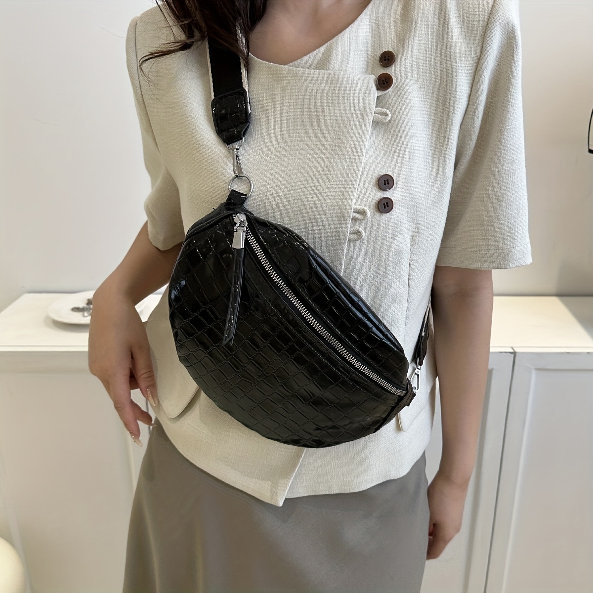 Women's Stone Pattern Leather Crossbody Bag