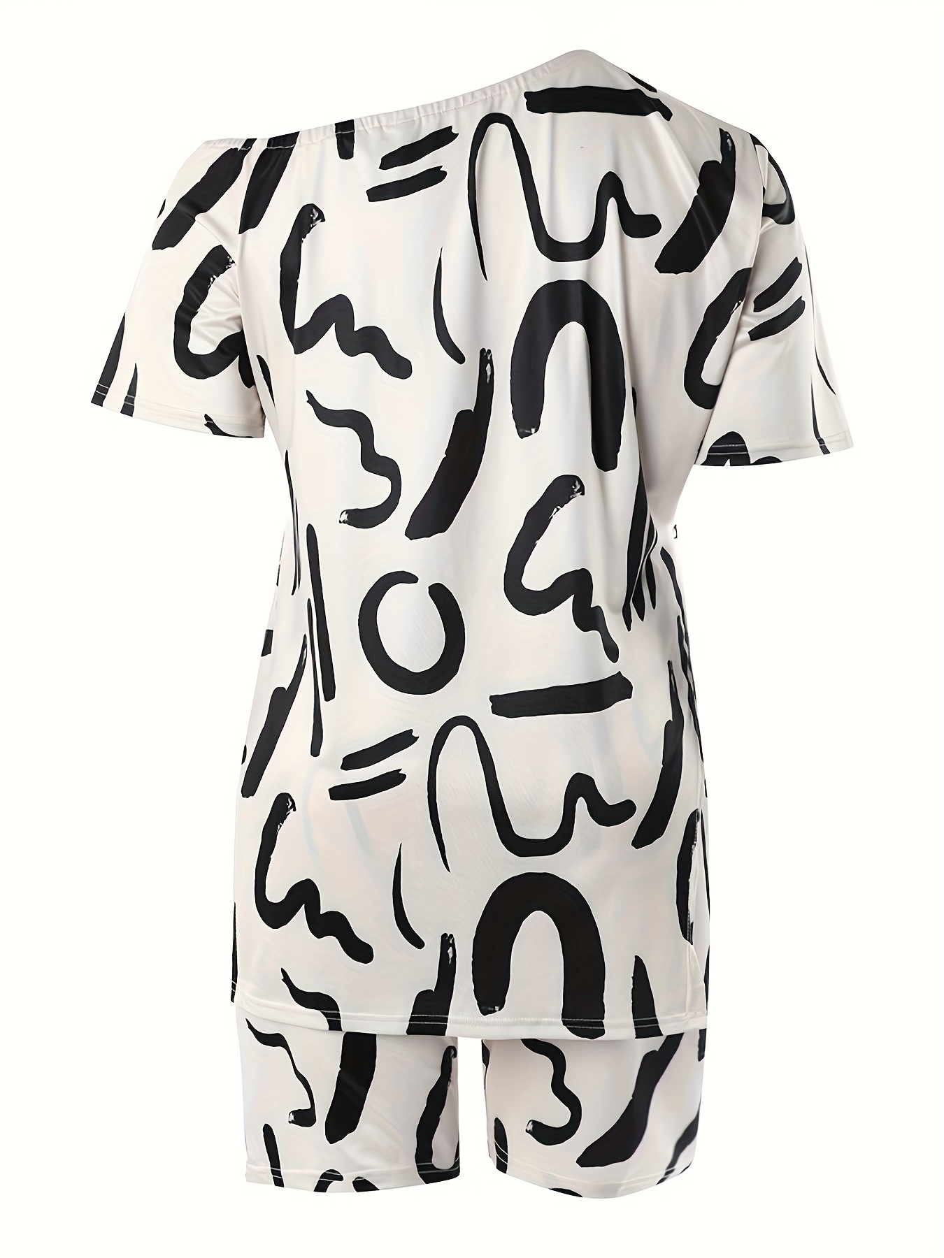 Plus Size Yours Curve Black & White Tiger Print Split Hem Tshirt Size 12 | Women's Plus Size and Curve Fashion