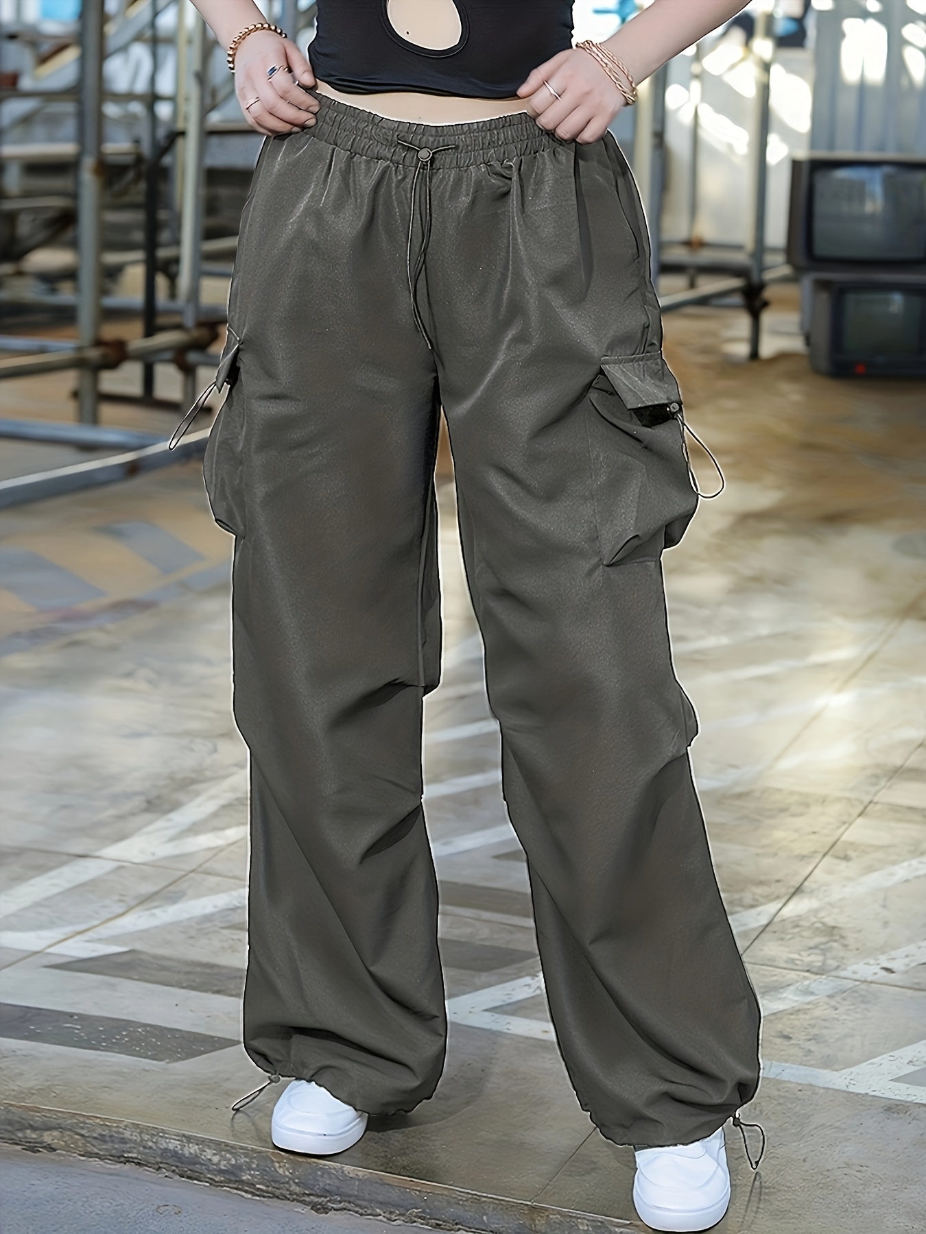High Rise Cargo Pants with Pockets