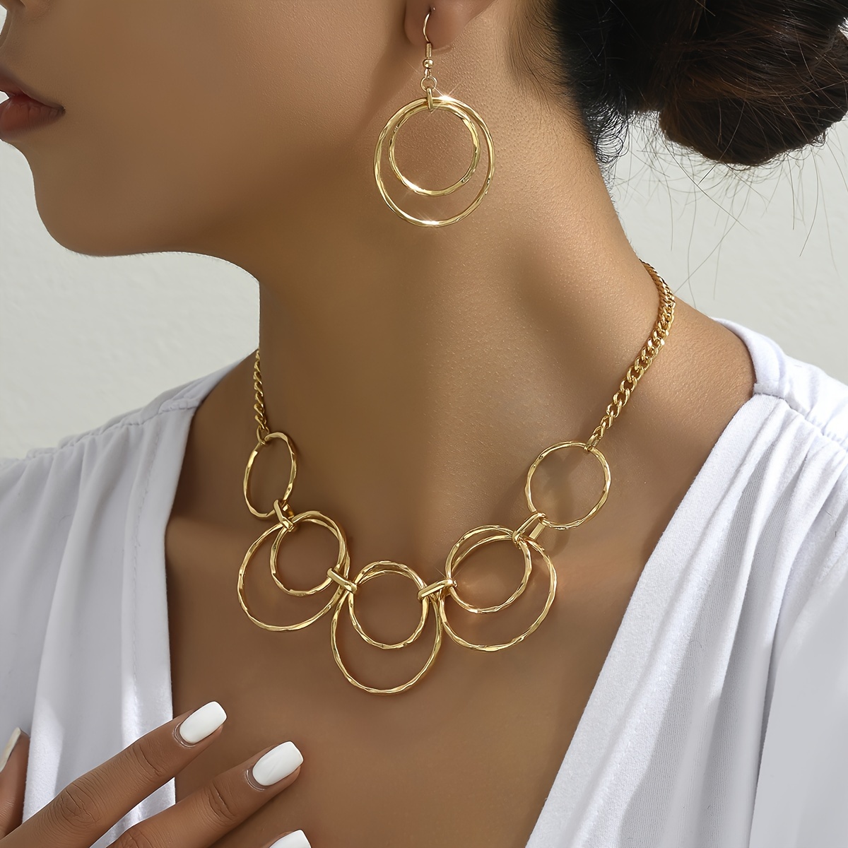 

1 Pair Of Earrings + 1 Necklace Chic Jewelry Set Hollow Circle Design Match Daily Outfits Party Accessories Dupes Luxury Jewelry