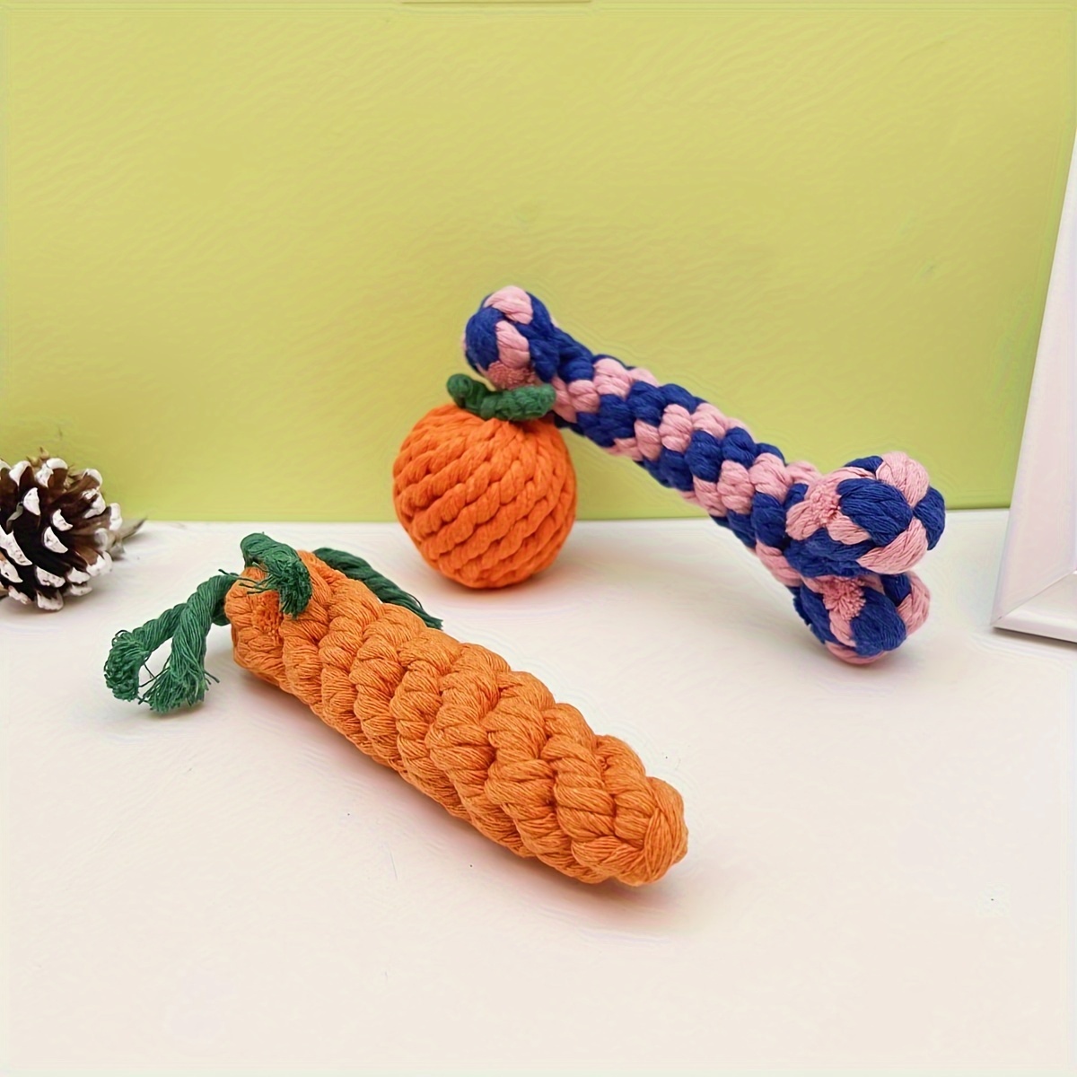 Carrot & Bone Shaped Cat And Dog Toy