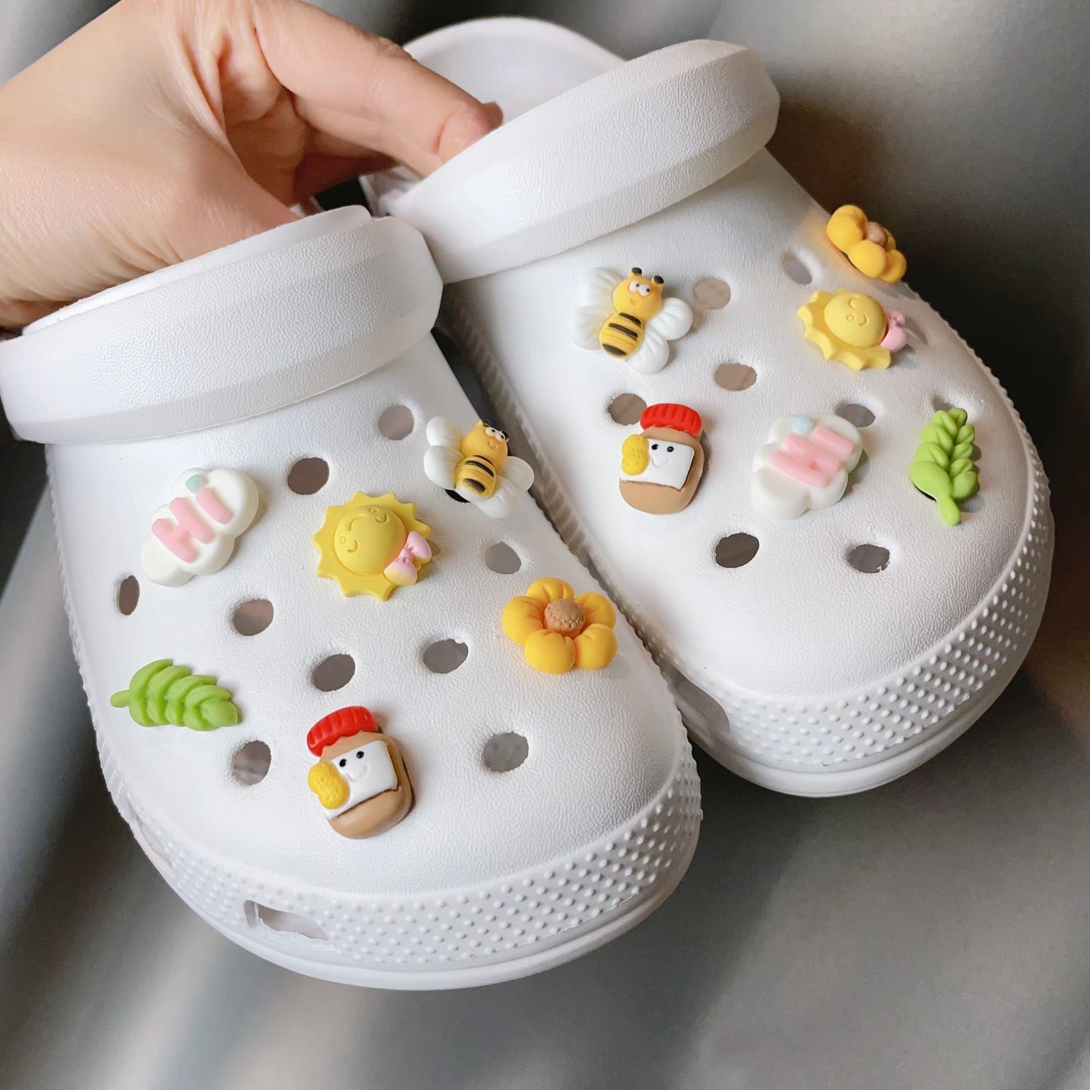 3d Attractive Plant Shoe Charms For Clogs Garden Shoes Decoration, Diy  Accessories For Adults, Party Theme Decoration - Temu