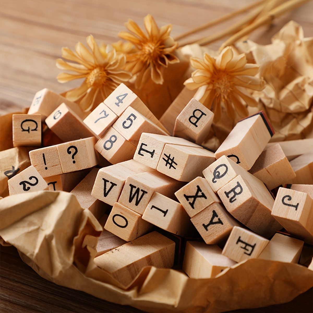  Tvoip 70 sellos del alfabeto, letras decorativas de goma de  madera de la A a la Z, letras 0-9, símbolos de números con caja de madera  para manualidades, tarjetas, álbumes de