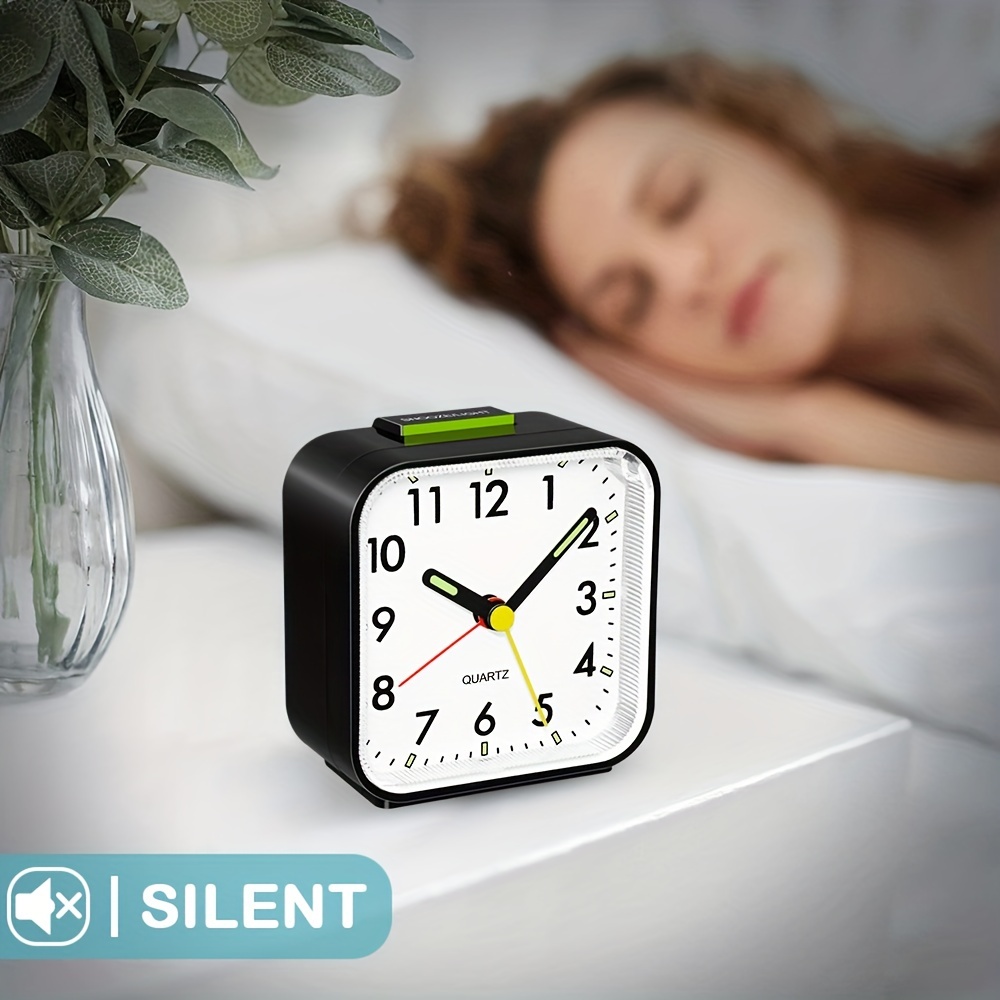 reloj despertador silencioso que no hace tictac luz dormitorio forma  redonda relojes pequeños JAMW Sencillez