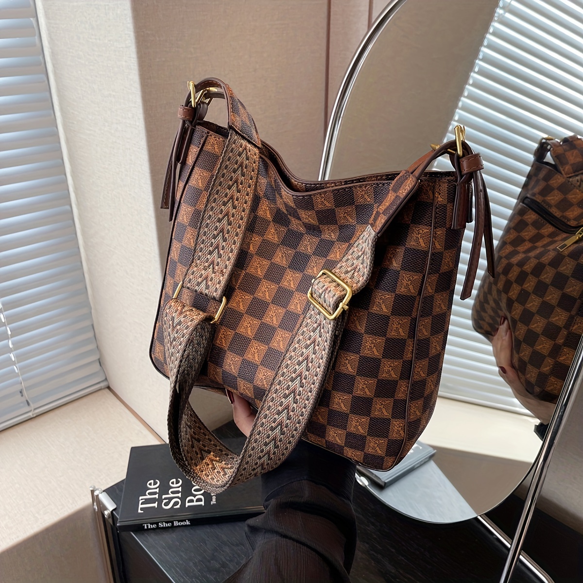Usually not a big fan of big bags but the Graceful MM is so pretty : r/ Louisvuitton