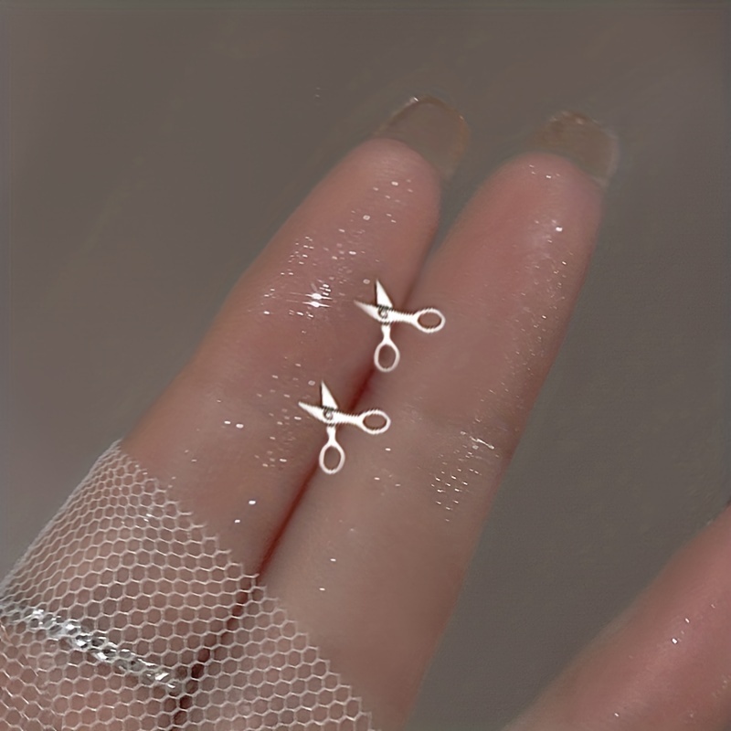 

1 Paire de Boucles d'Oreilles Mini Ciseaux en Cuivre pour Femmes, Style Punk Vintage Simple, Bijoux pour et Soirée, Cadeau de Bijoux Originaux