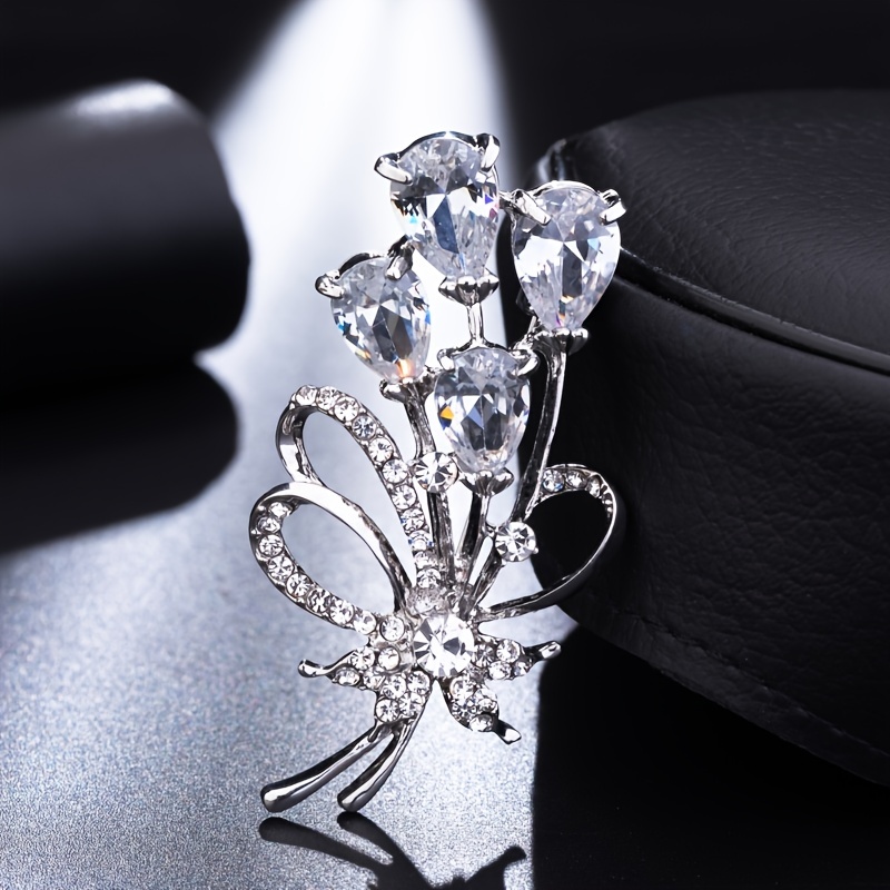Large Flower Crystal Brooch In Silver With Rhinestone Crystal & Pin Lock