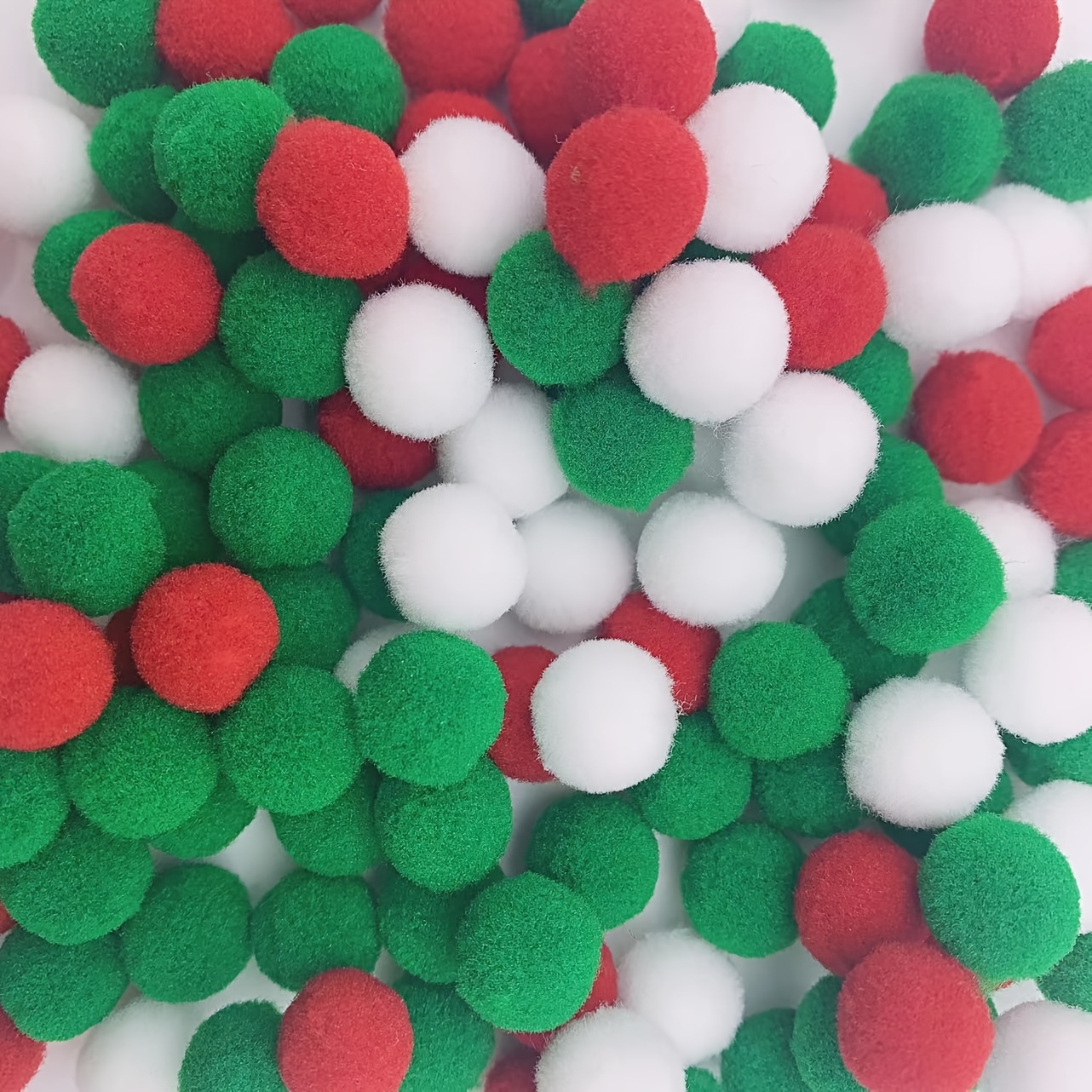 Milisten 160 pompones surtidos para artes y manualidades, bolas esponjosas  para Navidad, manualidades, decoración creativa (color mezclado)